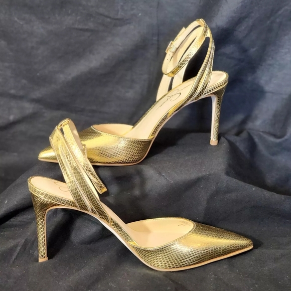 Jessica Simpson Gold Stiletto Heels - Picture 3 of 8